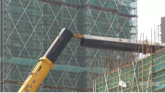 五一假期，杭州一工地的起重機吊機倒塌，造成1人重傷，3人輕傷