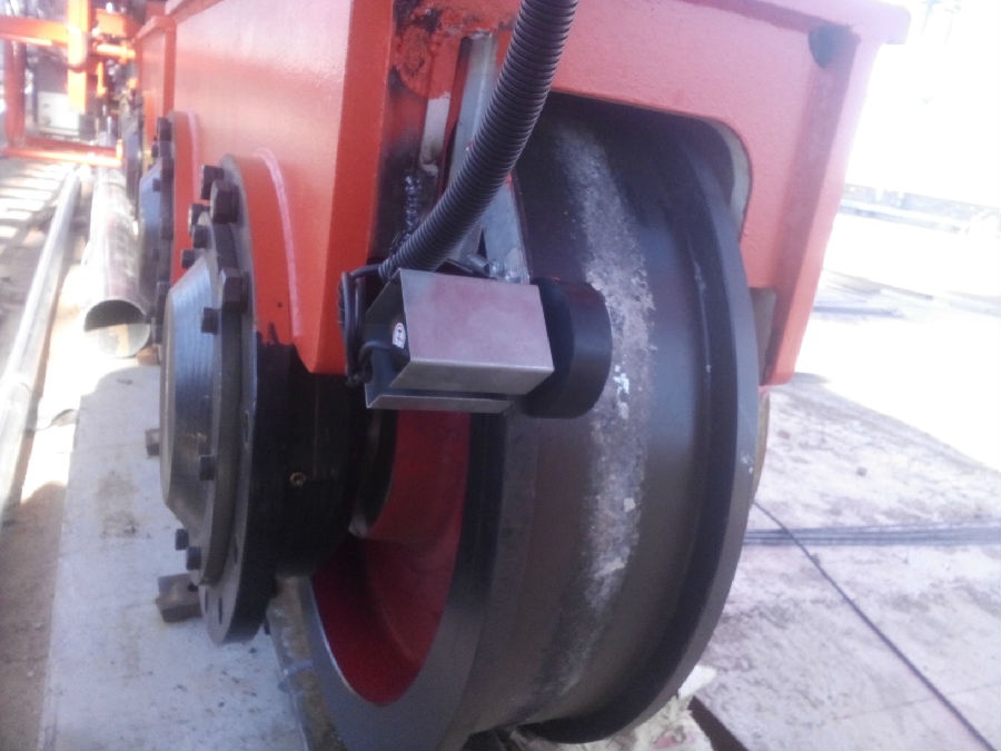 內蒙古蘭石門式起重機安全監控系統現場安裝圖十六